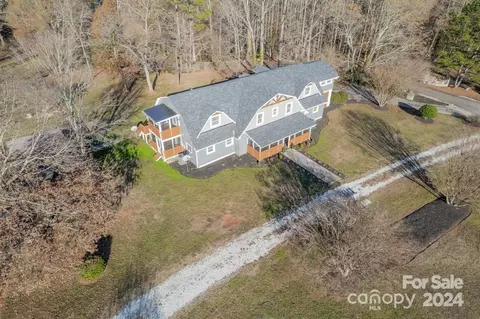 2708 Mooresville Rd, Salisbury, NC 28147