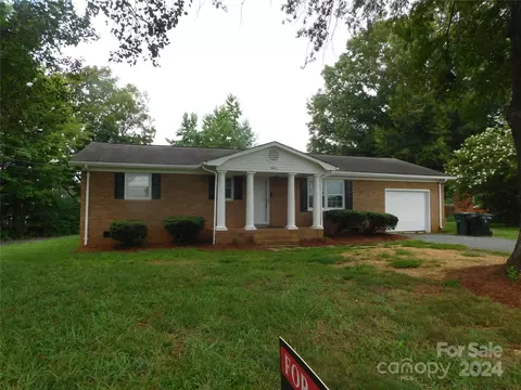 1612 Hinson Rd, Monroe, NC 28112