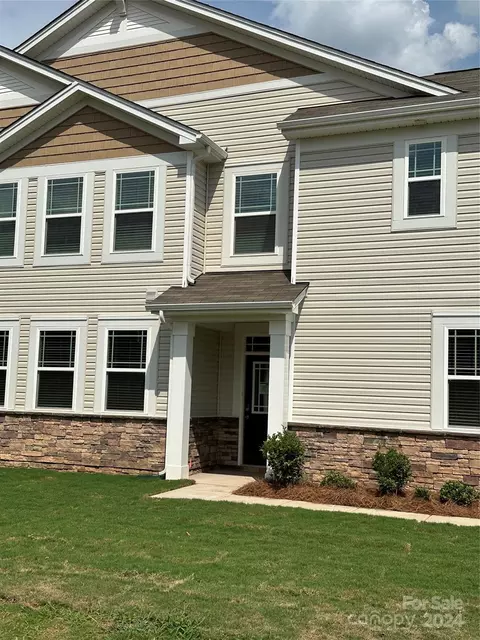 10005 Keeler Oak Ln, Charlotte, NC 28269