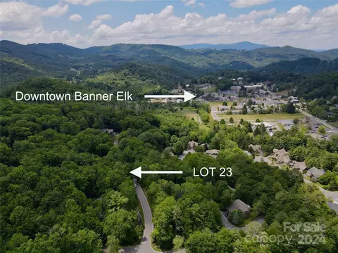 109 Puddingstone 23 Pkwy #23, Banner Elk, NC 28604