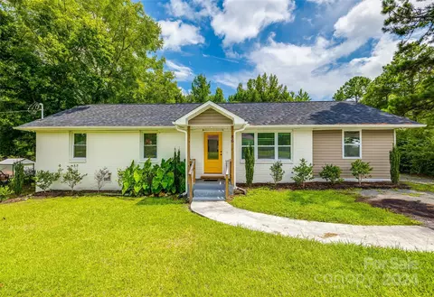 86 Sycamore St, Wadesboro, NC 28170