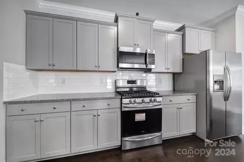 2446 Palmdale Walk Dr, Fort Mill, SC 29708 photo 8
