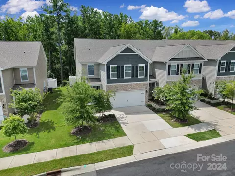 2446 Palmdale Walk Dr, Fort Mill, SC 29708