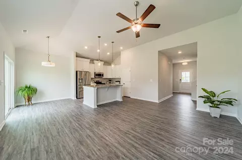 7204 Indigo Way, Denver, NC 28037 photo 2