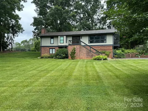 3701 Eaglebrook Dr, Gastonia, NC 28056