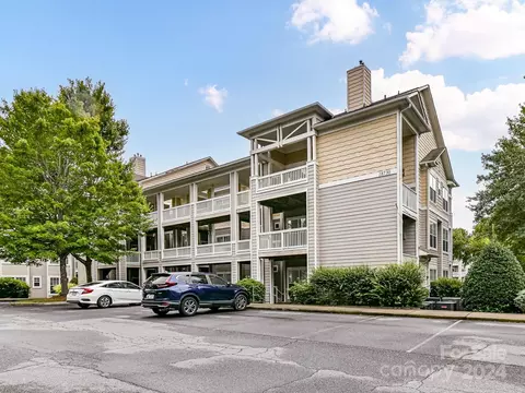 Exterior - 18730 Nautical 302 Dr #302, Cornelius, NC 28031 photo 1 of 8