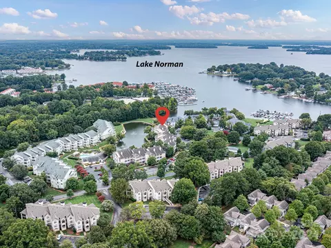 View/Area - 18730 Nautical 302 Dr #302, Cornelius, NC 28031 photo 7 of 7