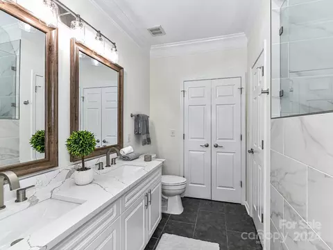 Bath - 18730 Nautical 302 Dr #302, Cornelius, NC 28031 photo 1 of 4