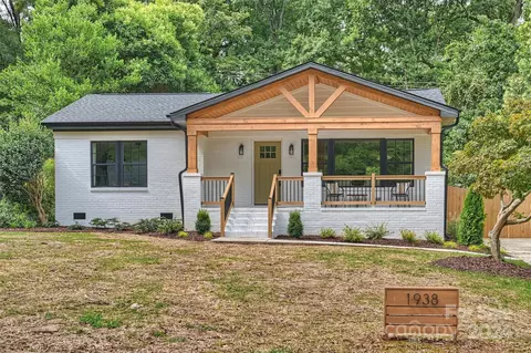 1938 Sandhurst Dr, Charlotte, NC 28205