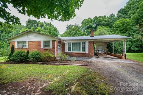 1642 Morningside Dr, Newton, NC 28658