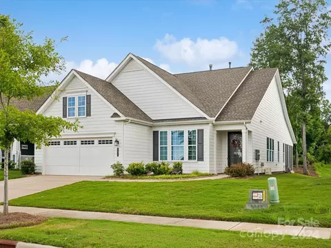 6616 Good News Dr, Charlotte, NC 28215