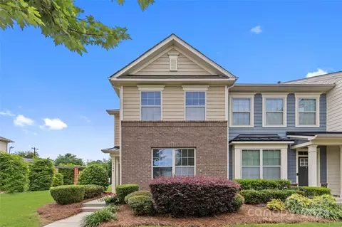 3164 Bending Birch Pl, Charlotte, NC 28206