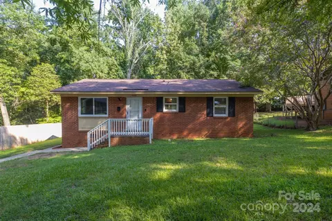 9540 Loblolly Ln, Charlotte, NC 28210