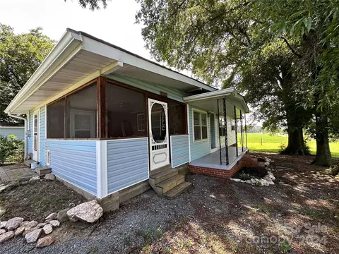 5809 Wolf Pond Rd, Monroe, NC 28112