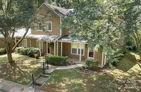 1044 Sardis Cove Dr, Charlotte, NC 28270