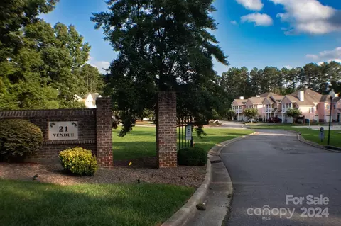 1352 21st Ne Ave NE, Hickory, NC 28601
