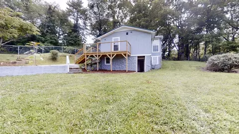46 Lewis St, Canton, NC 28716