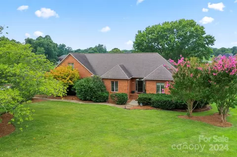 3767 Saddle Brook Dr, Trinity, NC 27370