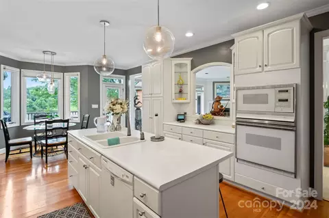 Kitchen - 3767 Saddle Brook Dr, Trinity, NC 27370 photo 3 of 6