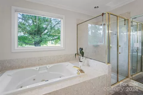 Bath - 3767 Saddle Brook Dr, Trinity, NC 27370 photo 2 of 6