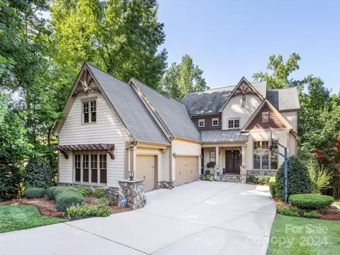 315 Wellingshire Ct, Matthews, NC 28105