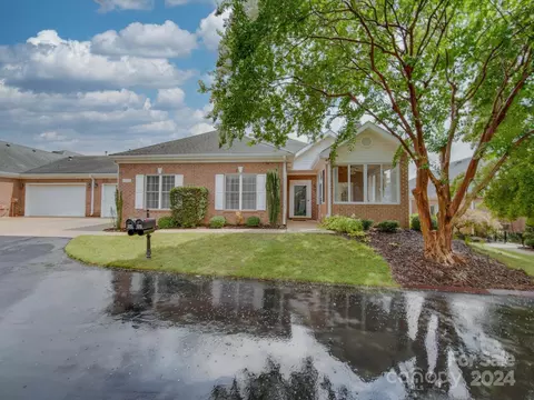 11438 Olde Turnbury Ct, Charlotte, NC 28277