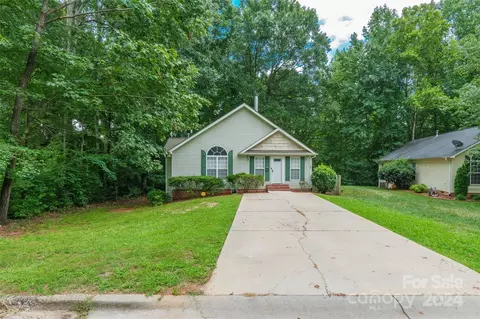 119 Dogwood Ln, Fort Mill, SC 29715