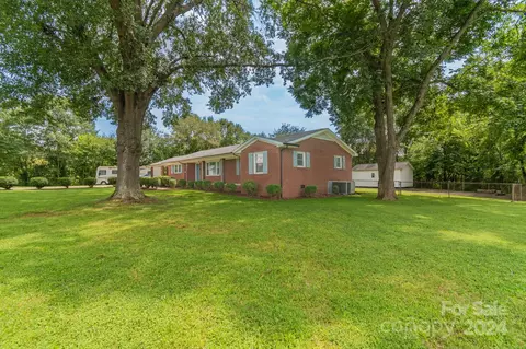 76 Riverside Dr, Cramerton, NC 28032 photo 38