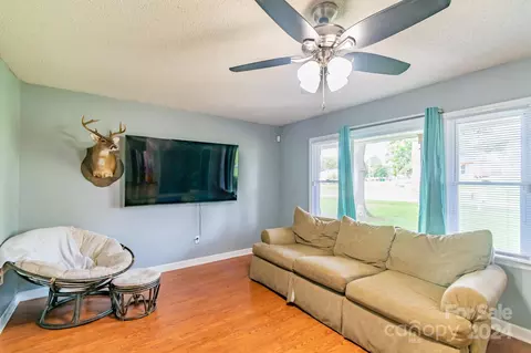 76 Riverside Dr, Cramerton, NC 28032 photo 7
