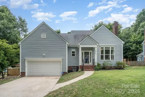 2806 Winghaven Ln, Charlotte, NC 28210