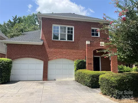 4101 Sharon Commons Ln, Charlotte, NC 28210