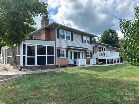 46462 Scenic Dr, Albemarle, NC 28001