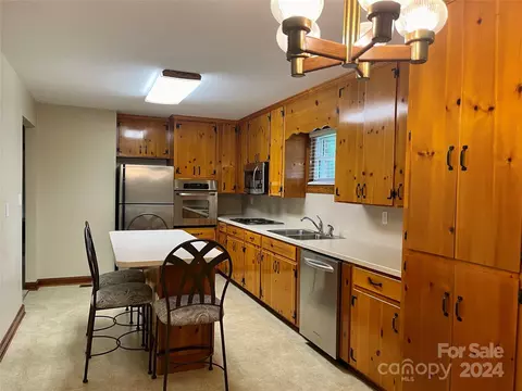 320 Walker Rd, Morganton, NC 28655 photo 5
