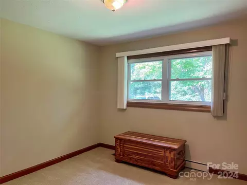 320 Walker Rd, Morganton, NC 28655 photo 8