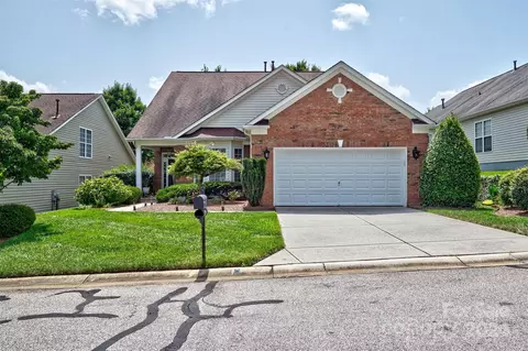 819 Platinum Dr, Fort Mill, SC 29708