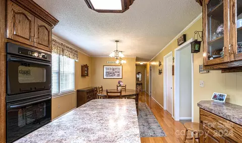 2416 33rd Ne Ave NE, Hickory, NC 28601 photo 21