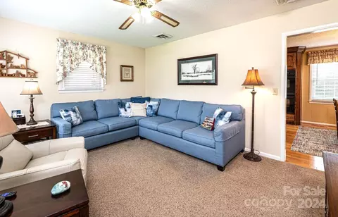 2416 33rd Ne Ave NE, Hickory, NC 28601 photo 17