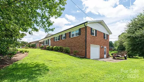 2416 33rd Ne Ave NE, Hickory, NC 28601 photo 7