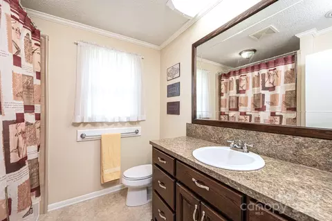 2416 33rd Ne Ave NE, Hickory, NC 28601 photo 35