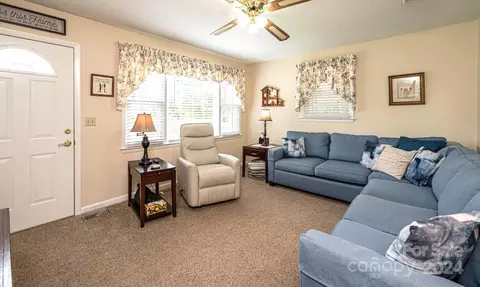 2416 33rd Ne Ave NE, Hickory, NC 28601 photo 19