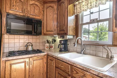 2416 33rd Ne Ave NE, Hickory, NC 28601 photo 23