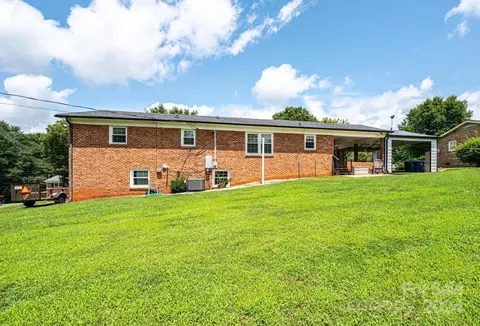 2416 33rd Ne Ave NE, Hickory, NC 28601 photo 14