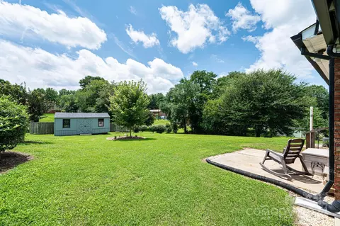 2416 33rd Ne Ave NE, Hickory, NC 28601 photo 10