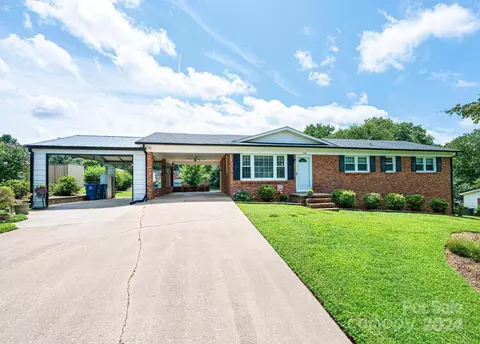 2416 33rd Ne Ave NE, Hickory, NC 28601 photo 4