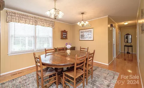 2416 33rd Ne Ave NE, Hickory, NC 28601 photo 25