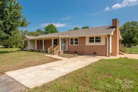 593 Glenn St, Chester, SC 29706
