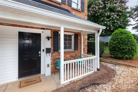 1348 Green Oaks A Ln #A, Charlotte, NC 28205