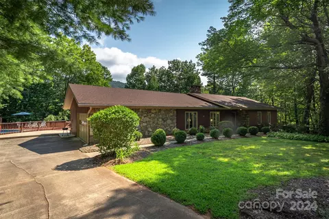 112 Richard Ln, Black Mountain, NC 28711