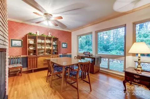 1601 Woodberry Rd, Charlotte, NC 28212