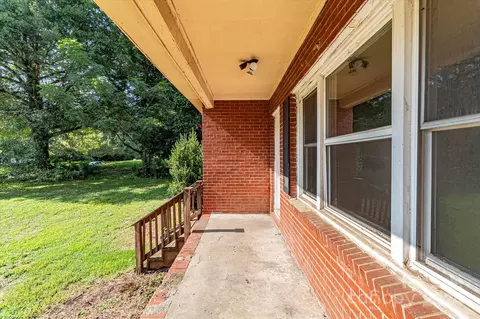 146 N Sutton Rd, Fort Mill, SC 29708 photo 4